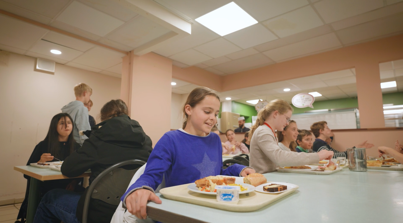Je préfère manger à la cantine